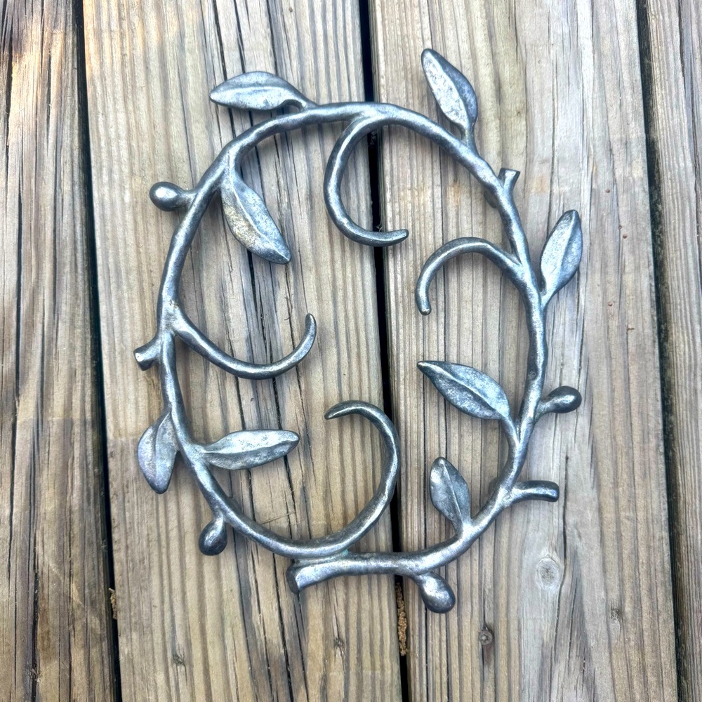 Michael Adam Vine Trivet